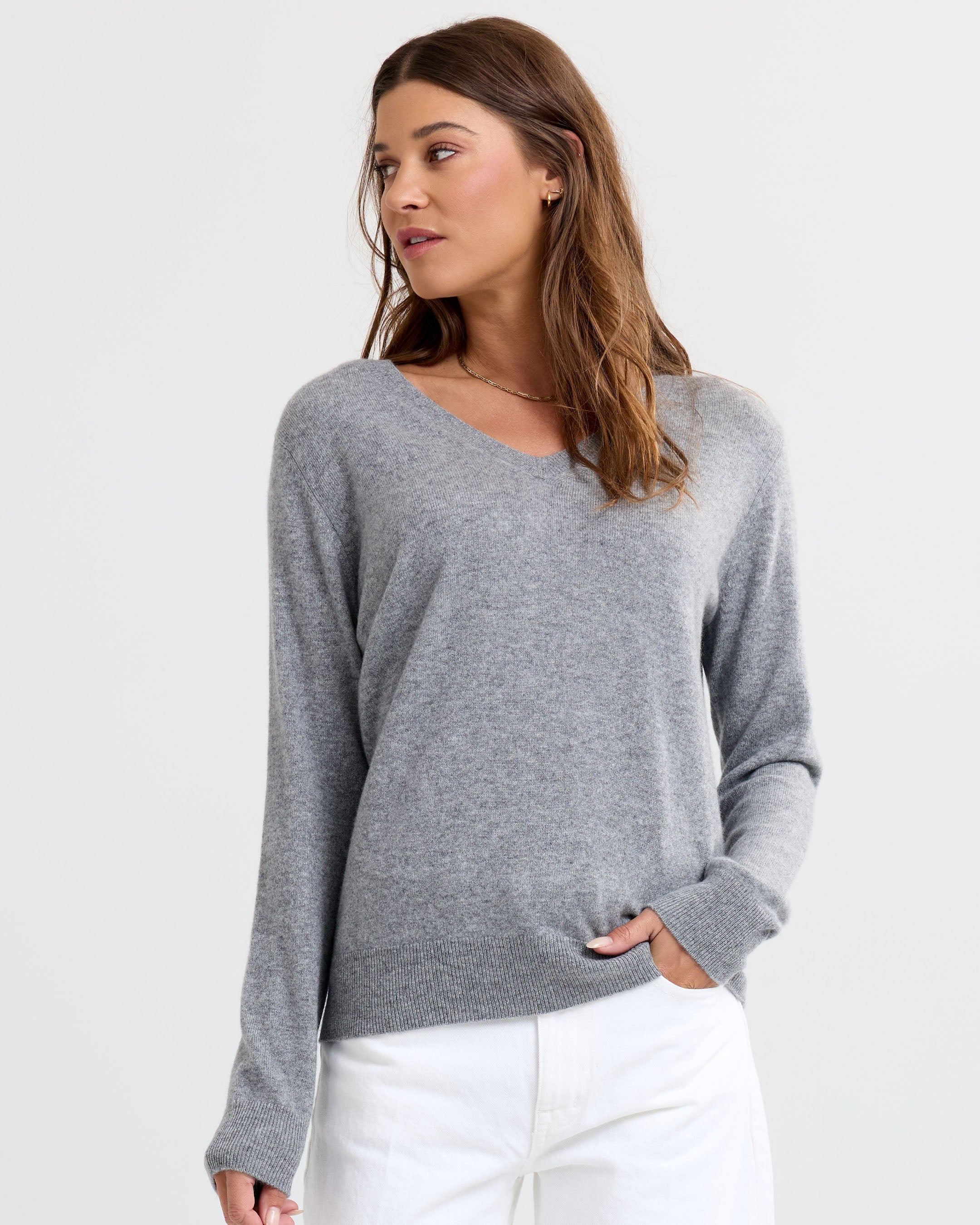 Essential Cashmere V-Neck