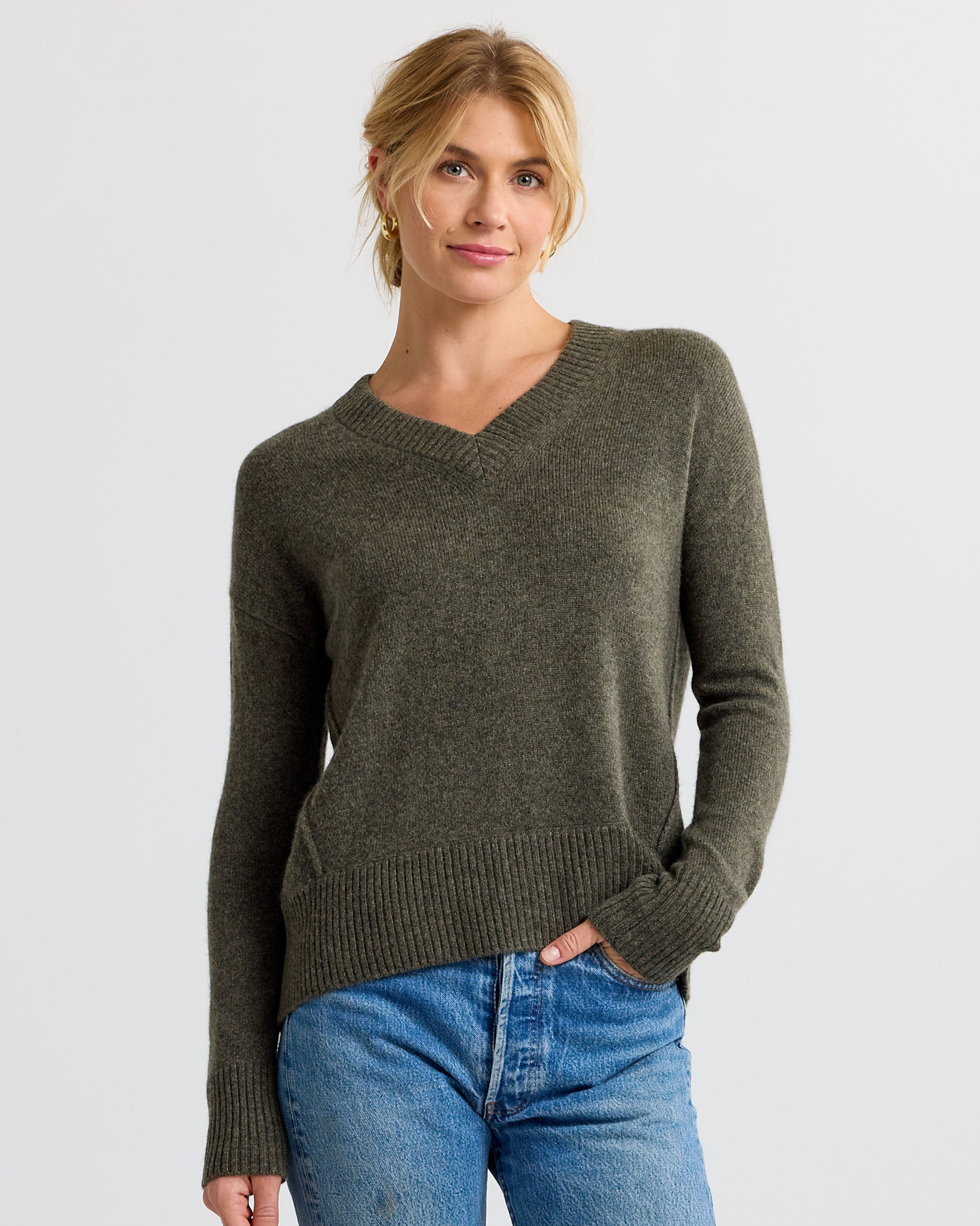 Cashmere Forward Seam V-Neck